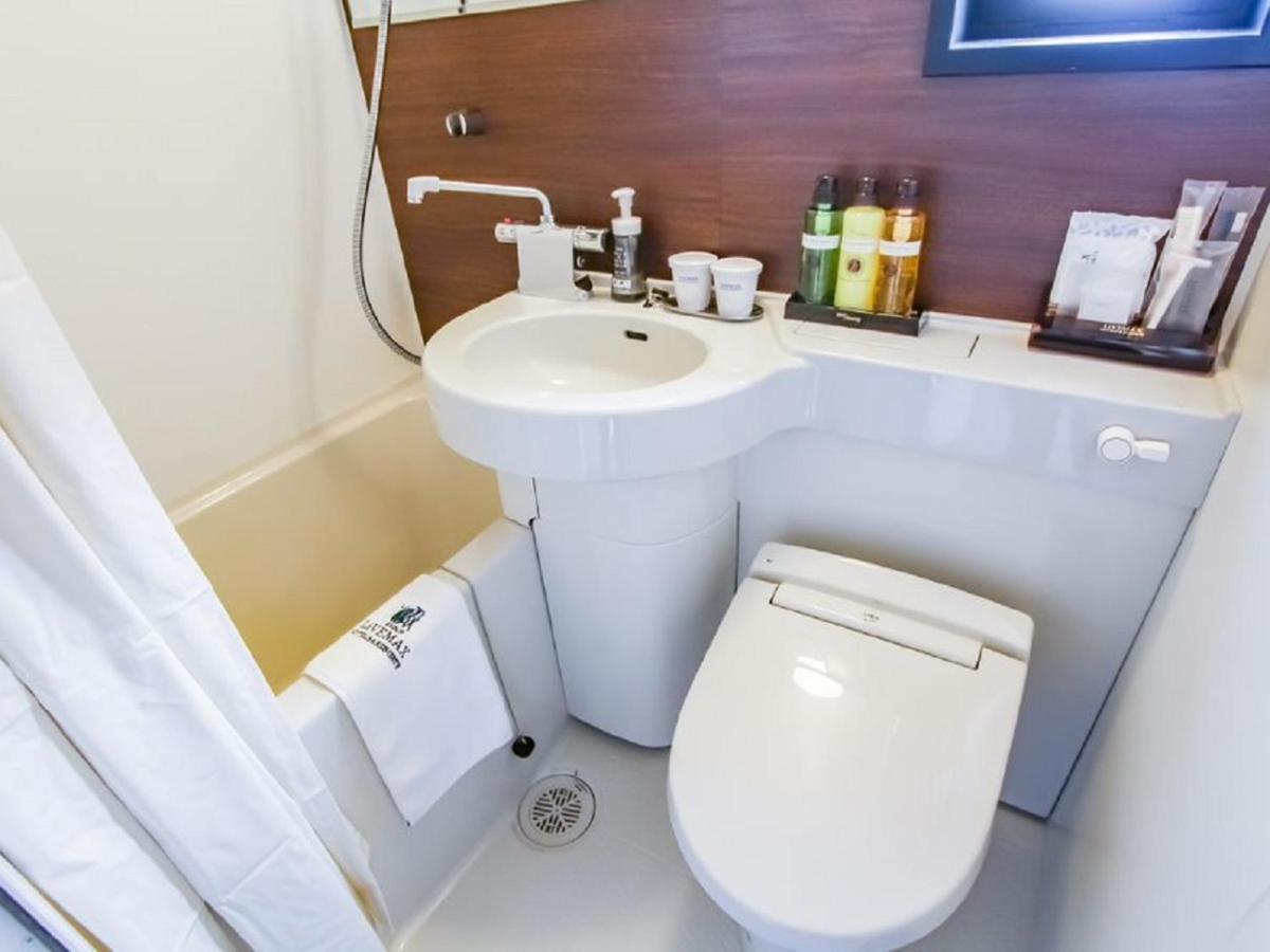 Hotel Livemax Premium Umeda East Osaka Exteriör bild